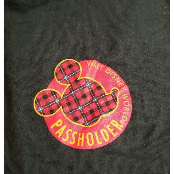 Disney Mickeys Very Merry Xmas Party Magic Kingdom 2017 Passholder Shirt M   A5 - Picture 4 of 5